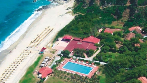 2023 calabria Kalafiorita Resort flash top IN11